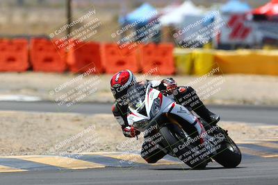 media/Apr-09-2022-SoCal Trackdays (Sat) [[c9e19a26ab]]/Turn 2 (1140am)/